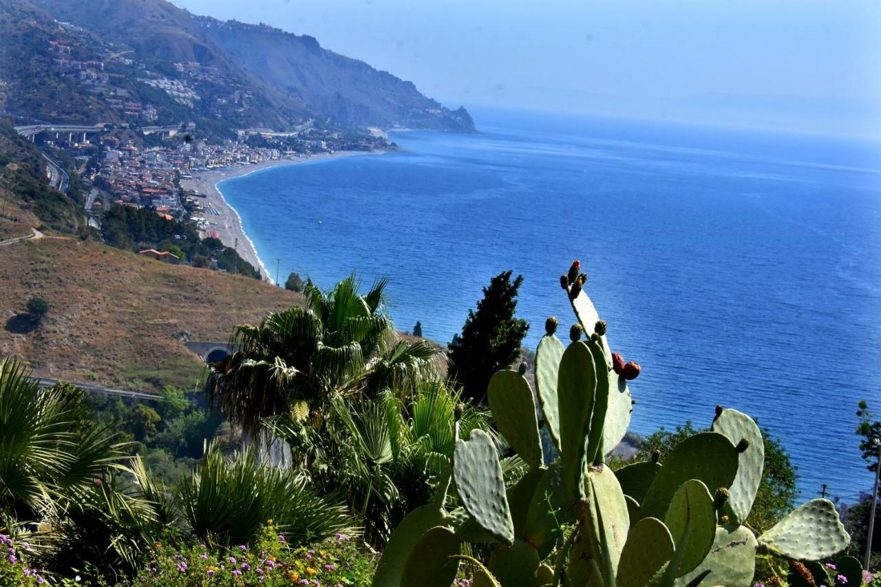 Taormina Sunny Apartment - Taormina Holidays المظهر الخارجي الصورة