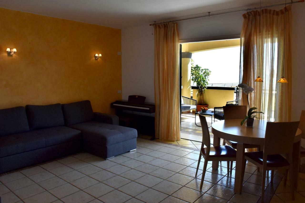 Taormina Sunny Apartment - Taormina Holidays المظهر الخارجي الصورة